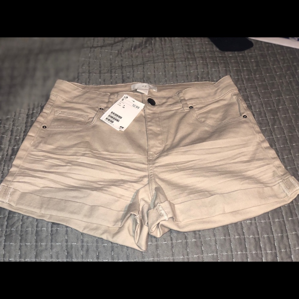 H & M Size 6 Shirts Tan